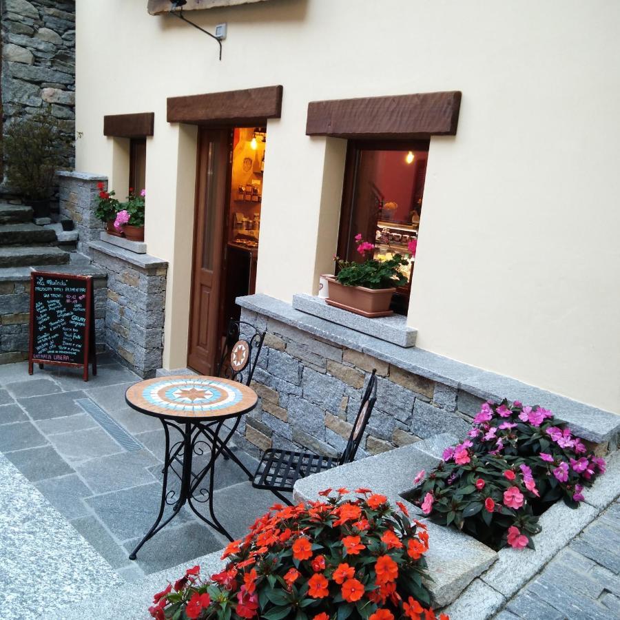 Bed and Breakfast La Campanella Cadarese Экстерьер фото